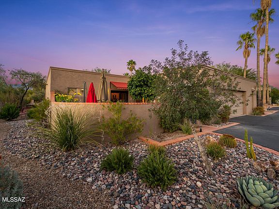 3rd image of 2571 N Camino Valle Verde