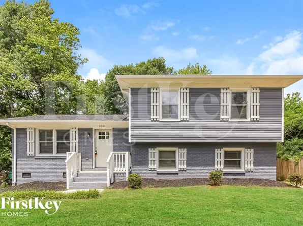 200 Stone Post Rd, Charlotte, NC 28217