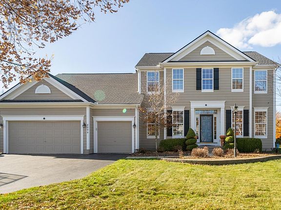 3rd image of 8099 Summerhouse Dr