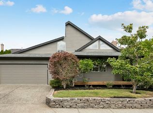 9773 SW Oaks Ln, Tigard, OR 97224