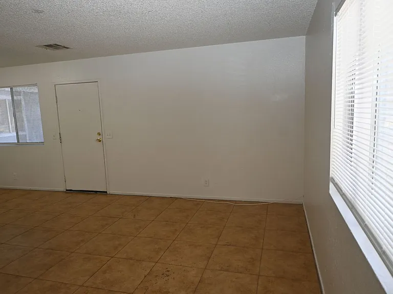 302 Eastminister Ct #A — Photo 20