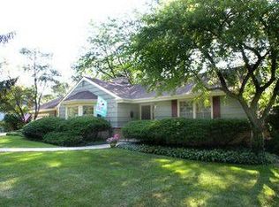 310 S Ellyn Ave, Glen Ellyn, IL 60137
