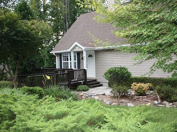 5th image of 48 Lyndhurst Grove Ct