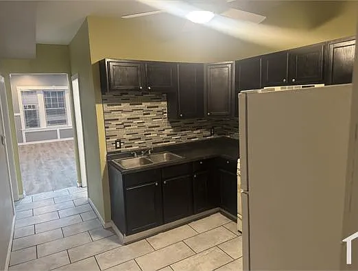 2 bed, $1,600 — Photo 2