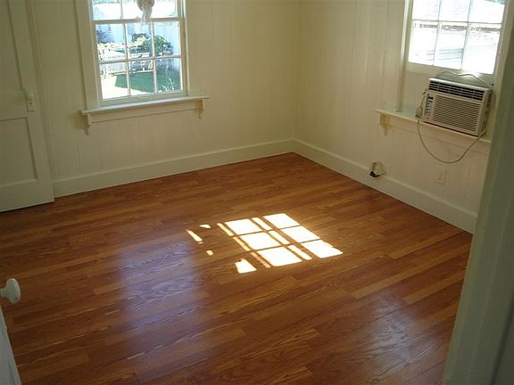 4th image of 2730 Sunrise Blvd APT B