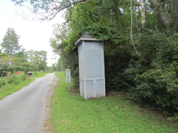 333 Wayland Ct, Gloucester, NC 28528