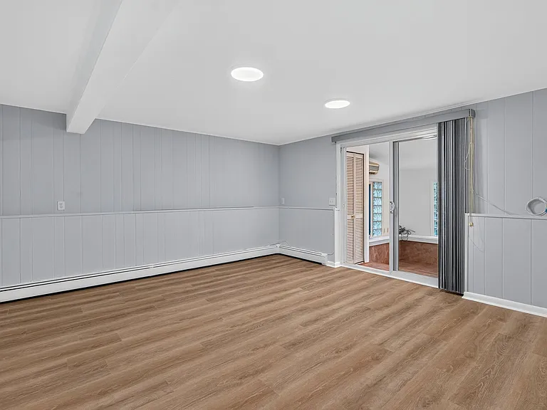 25 Cleveland Ave — Photo 32