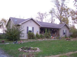 876 Highway 2004, Mckee, KY 40447