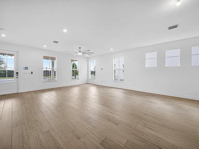 10720 SW Pioneer Pkwy — Photo 50