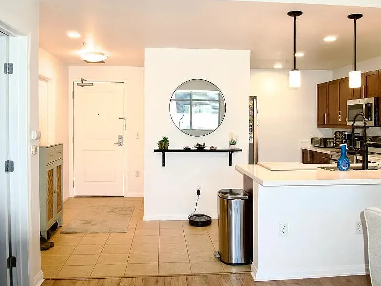 206 Park Blvd #206 — Photo 1