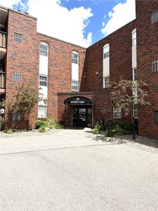 101 Woodstone Ln APT 21, New Kensington, PA, 15068