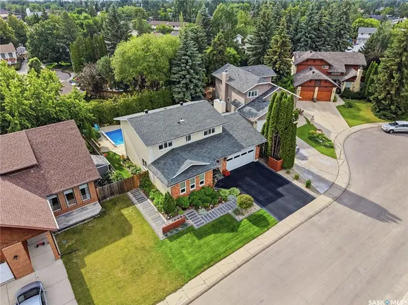 306 Nokomis PLACE, Saskatoon, SK S7K 5E2