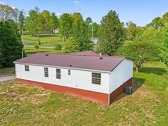 4th image of 480 Russell Hill Rd