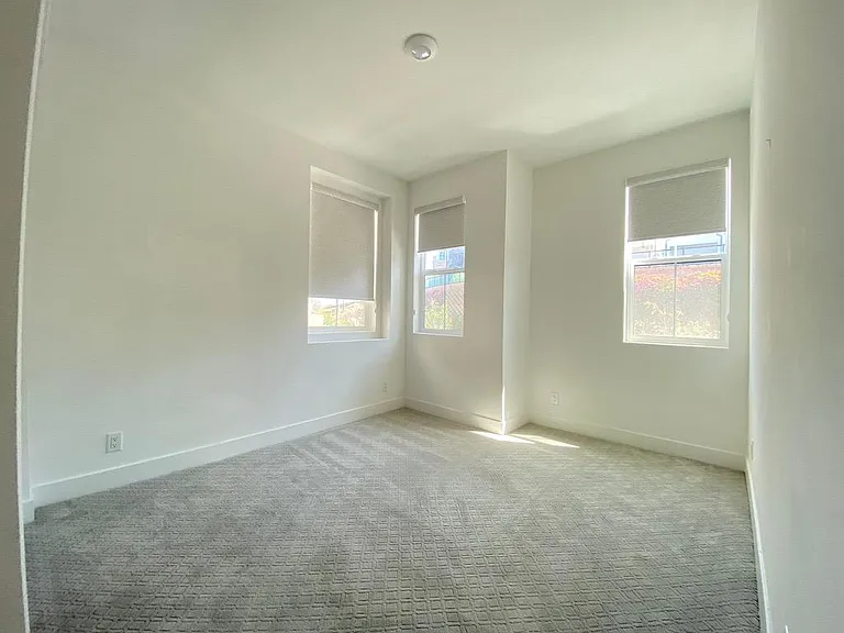26266 Paseo Sillin — Photo 15