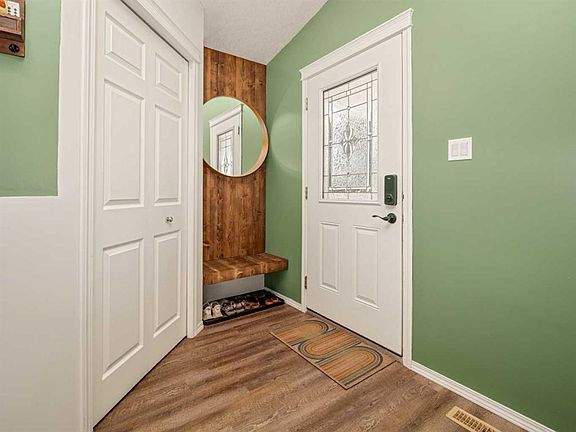 3rd image of 159 S Aberdeen Rd W