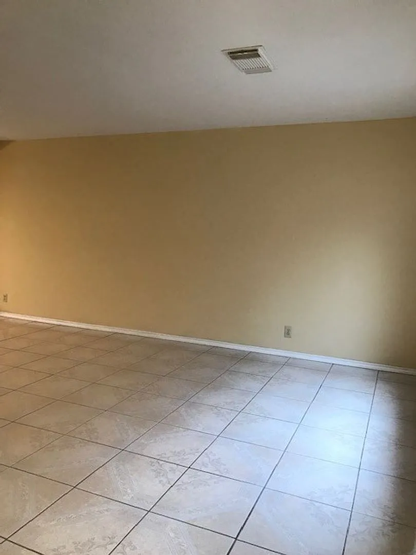 3716 Candlebrook — Photo 4