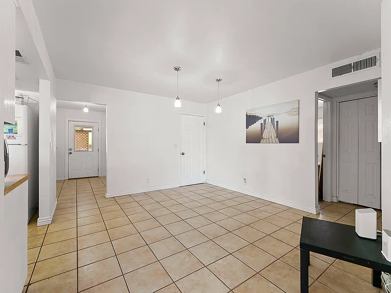 701 N Central Dr #3 — Photo 14