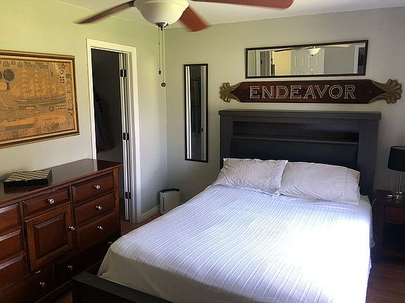 4th image of 4215 E Bay Dr APT 1802C
