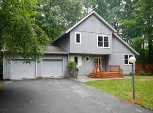 117 Trout Lily Rd, Stroudsburg, PA 18360