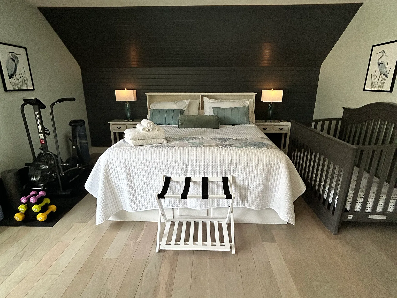 2 bed, 2000 sqft, $3,900 — Photo 2