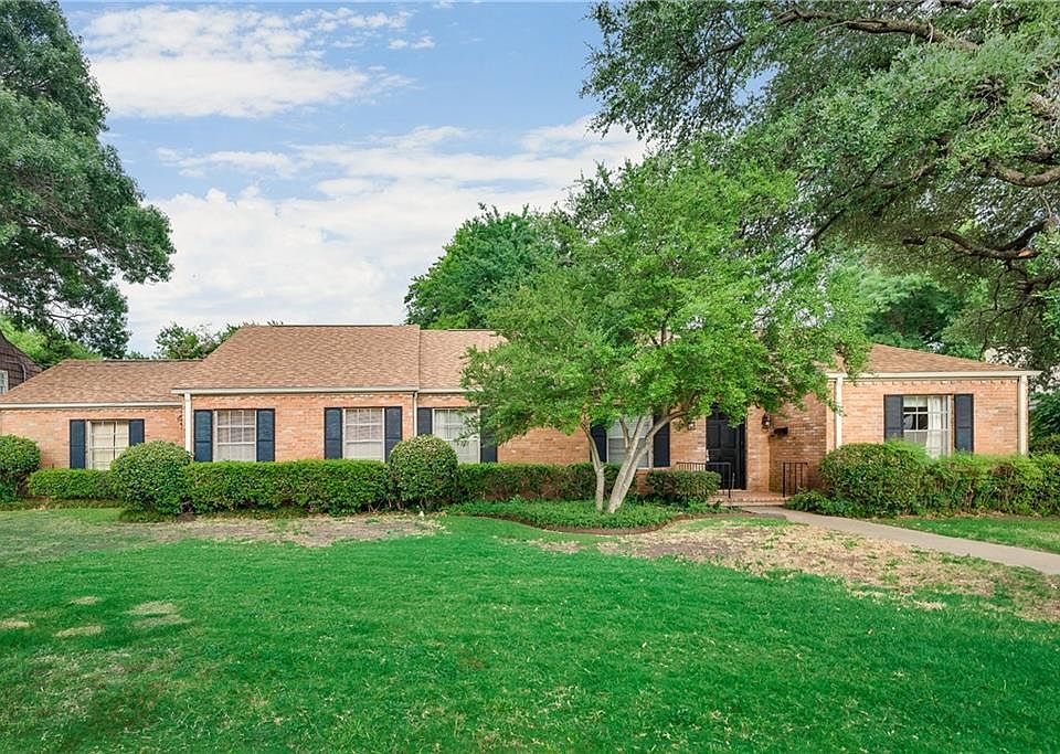 1st image of 306 Brook Ln