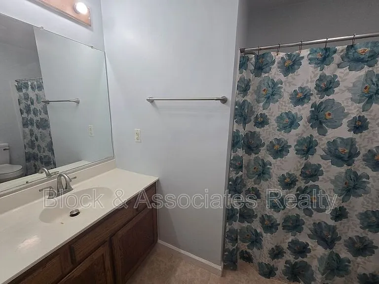 2612 Ernest St — Photo 14