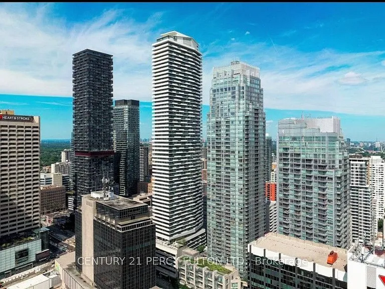 2221 Yonge St #4710 — Photo 1