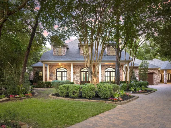 2 Hunnewell Way, Spring, TX 77382