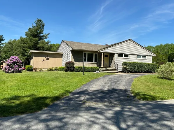 56 Monroe St, Westport, MA 02790
