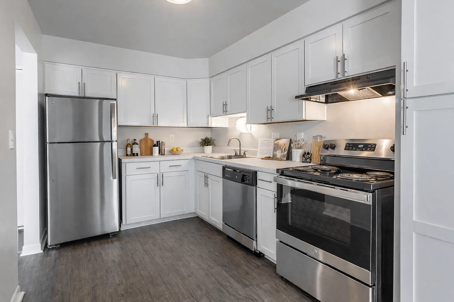 Pine Ridge Apartments - Southfield, MI — Photo 1