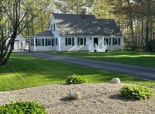 7 Kimberly Ln, Morrisonville, NY 12962
