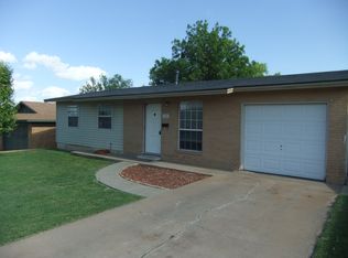704 E 14th Ave, Pampa, TX 79065