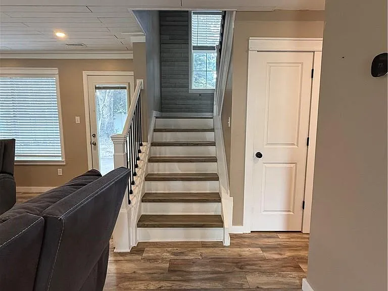 513 Sydenham Blvd — Photo 5