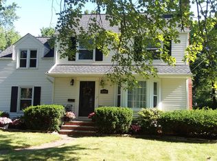 26904 Bruce Rd, Bay Village, OH 44140