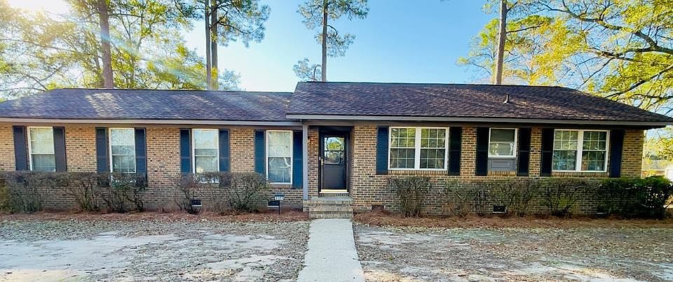 1st image of 2311 Saint George Ln