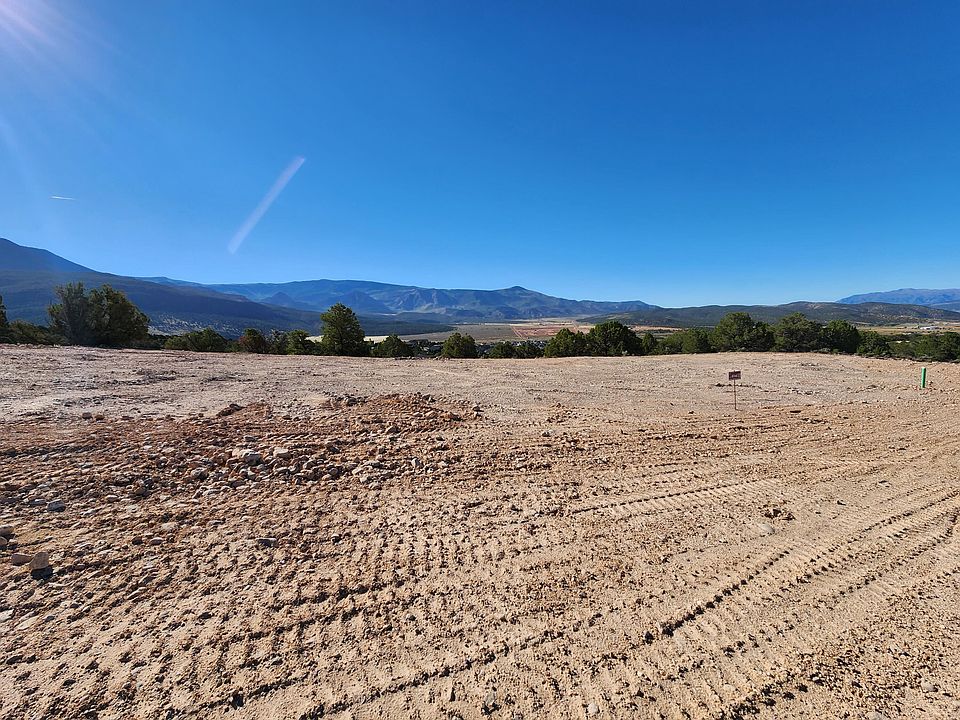 2nd image of 2859 W Mountain Rd