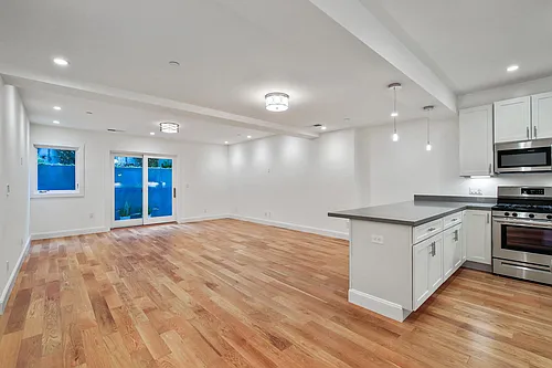 3080 Jackson St #1 Photo 1