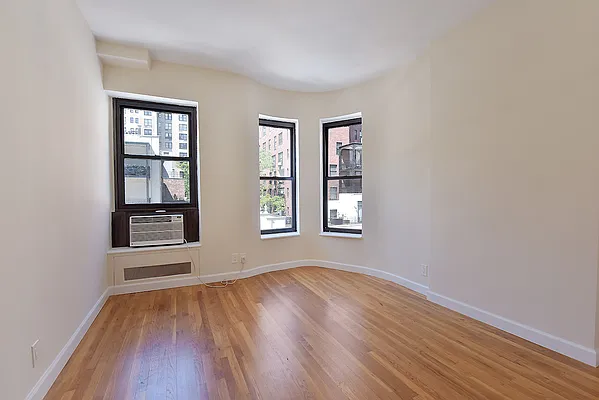 Rented by Mantus Real Estate | media 10