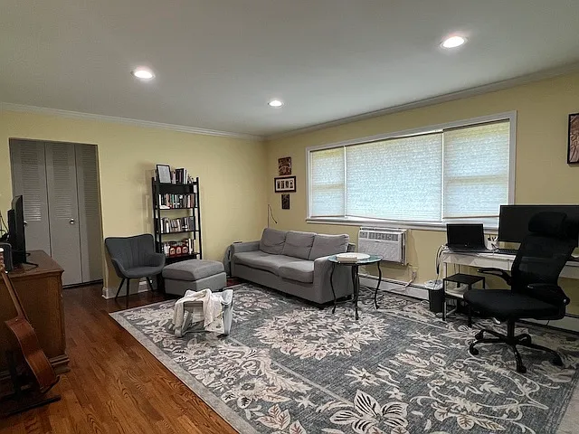 2-22 Virginia Dr #B — Photo 2