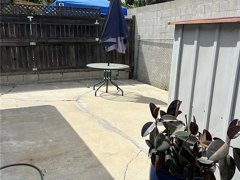 5245 Navarro St — Photo 7