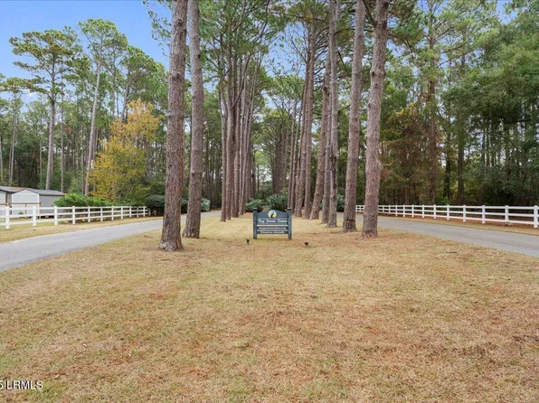 22 Vista Blvd W, Saint Helena Island, SC 29920