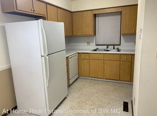 513 E Washita Ct, Springfield, MO 65807