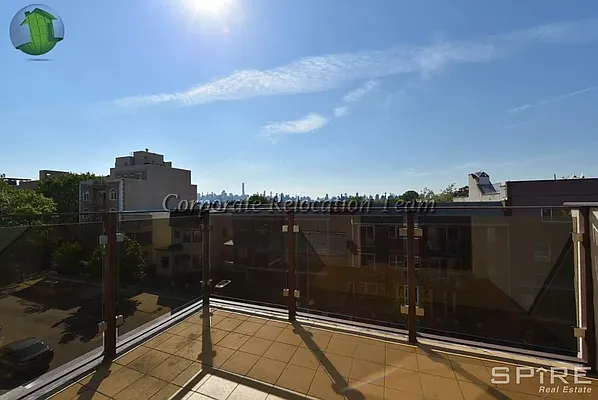 Rented by Spire Group | media 18