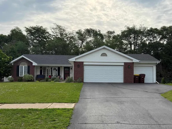 13937 Mary Dr, Rockton, IL 61072