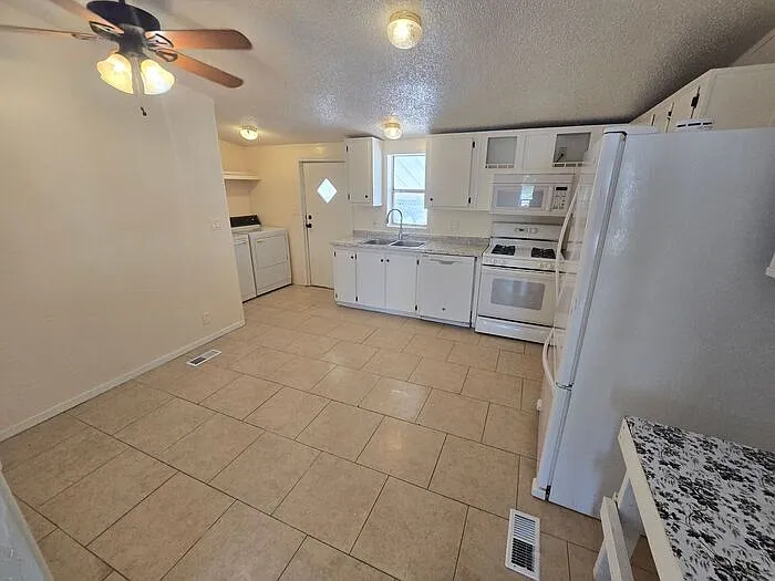 1468 S Calle Anasazi — Photo 4