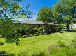 6318 29th St N, Arlington, VA 22207