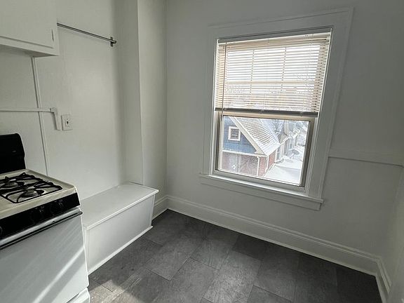 3rd image of 12231 Clifton Blvd APT 20