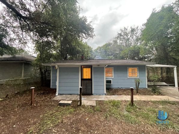 1208 Brinkley Ct