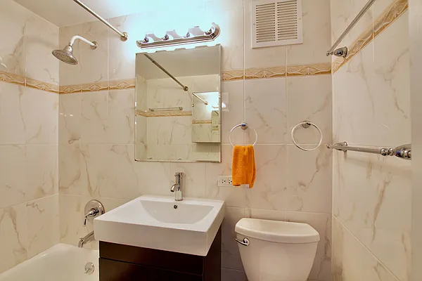 Sold by Steven Corcoran Real Estate | media 6