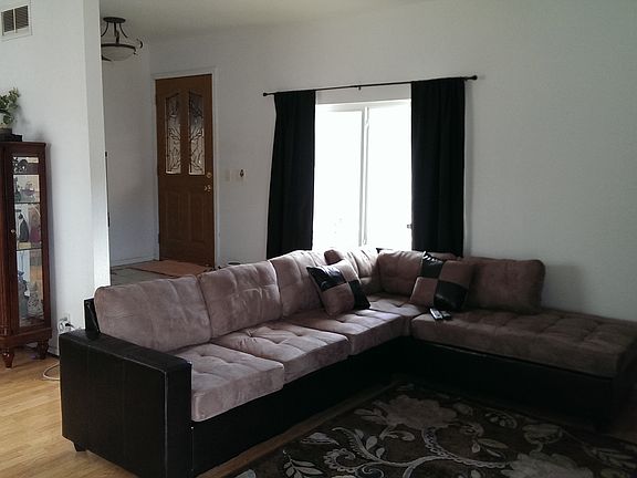 4th image of 2455 Tipperary Ave